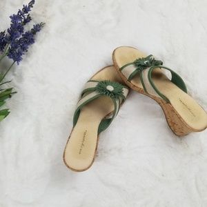 Easy Spirit  Green & Tan Wedges